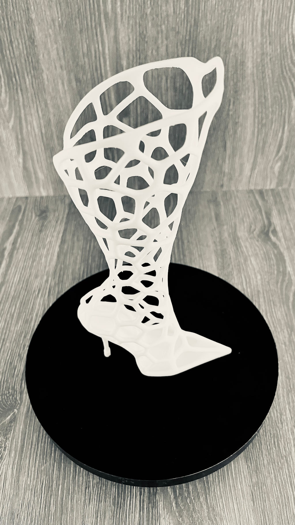Botte Stiletto Voronoï – Vase Décoratif Ajouré – Impression 3D