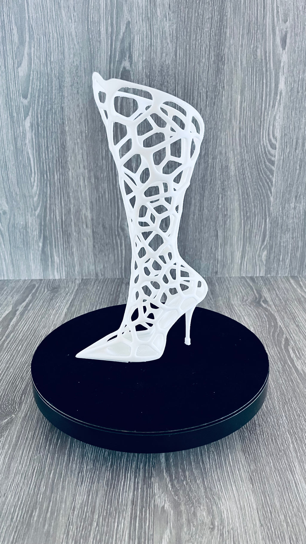 Botte Stiletto Voronoï – Vase Décoratif Ajouré – Impression 3D