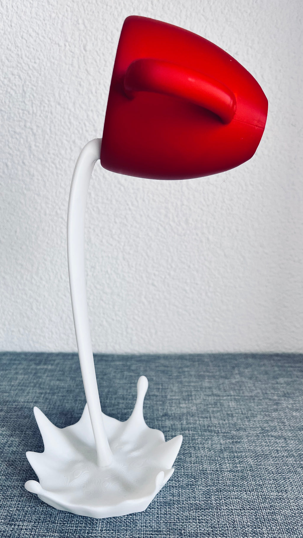 La tasse suspendue – Objet déco original et surprenant