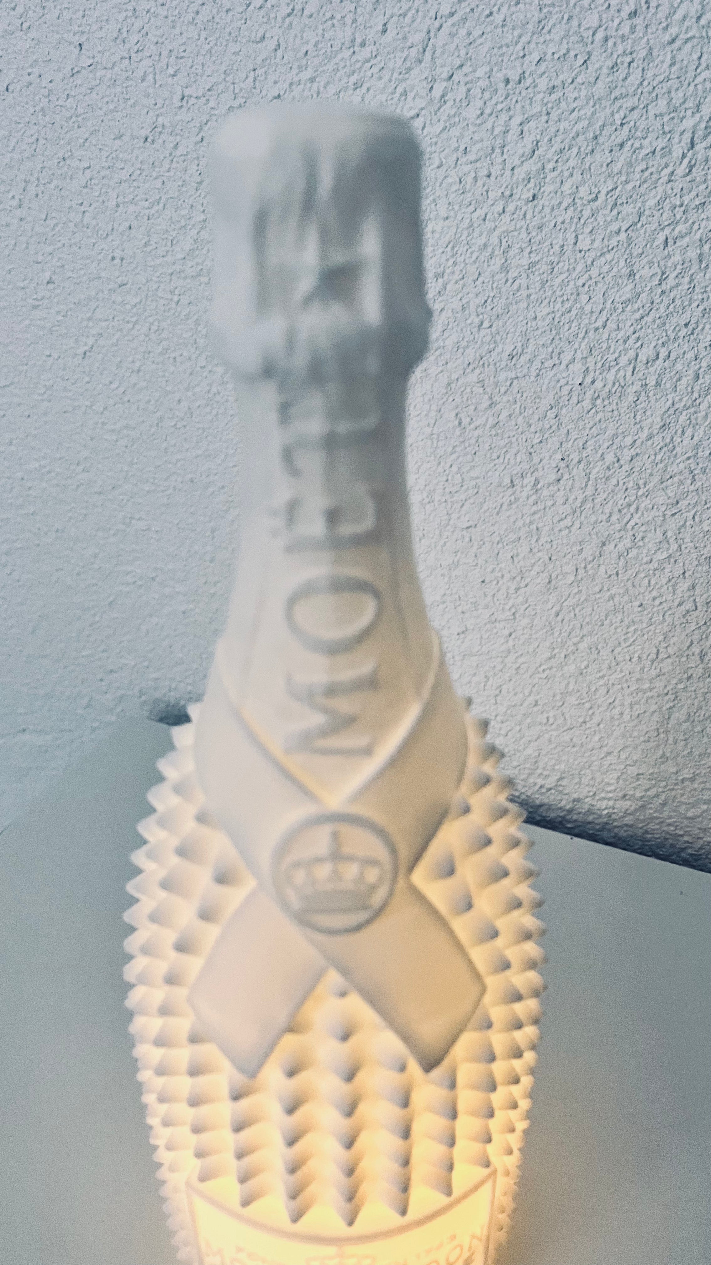 Éclat de Champagne Lumineux – Bouteille LED Décorative – Impression 3D