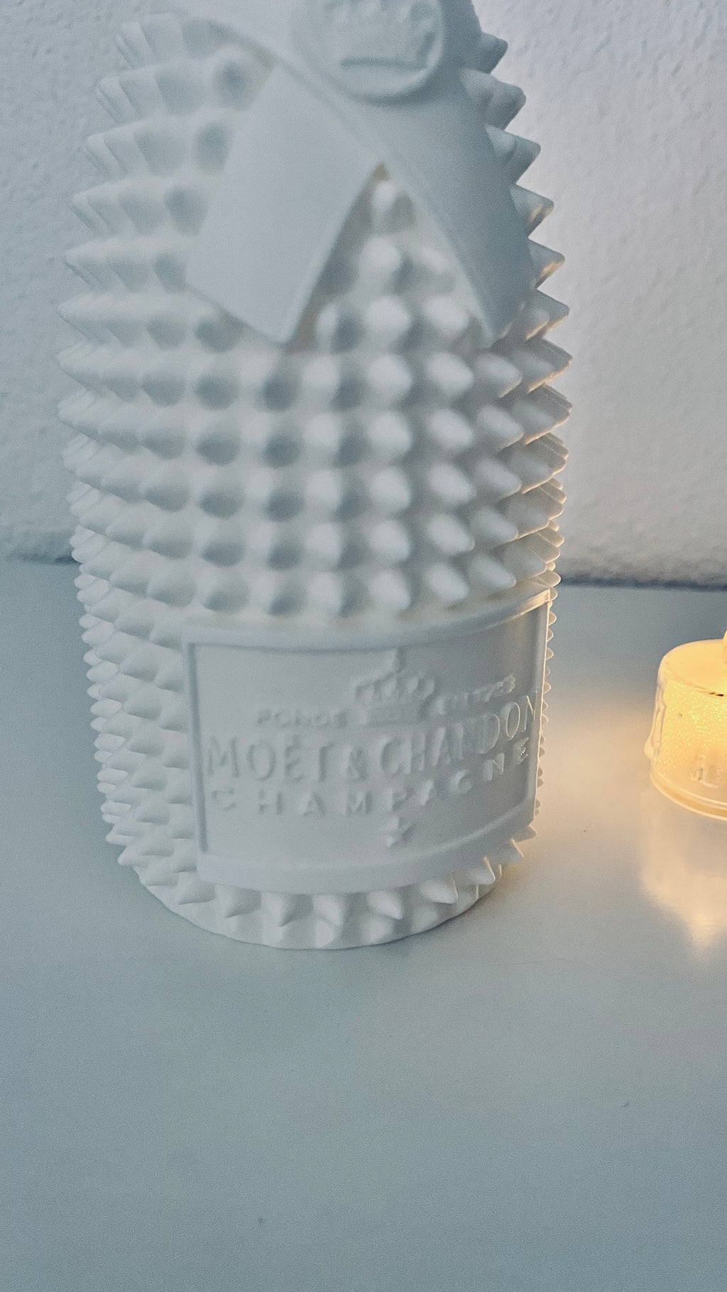 Éclat de Champagne Lumineux – Bouteille LED Décorative – Impression 3D