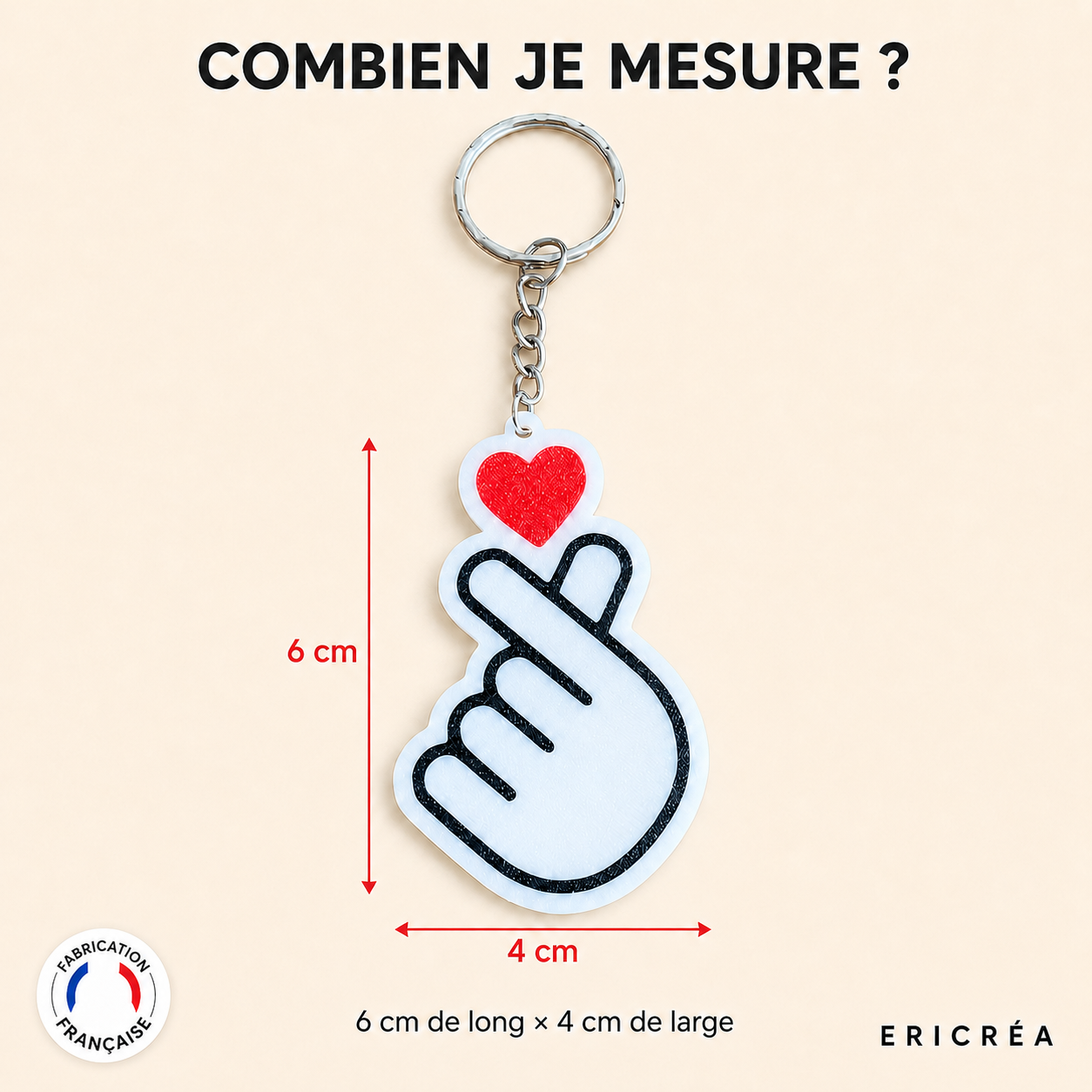 Dimensions 6 × 4 cm du porte-clés L’amour au bout des doigts