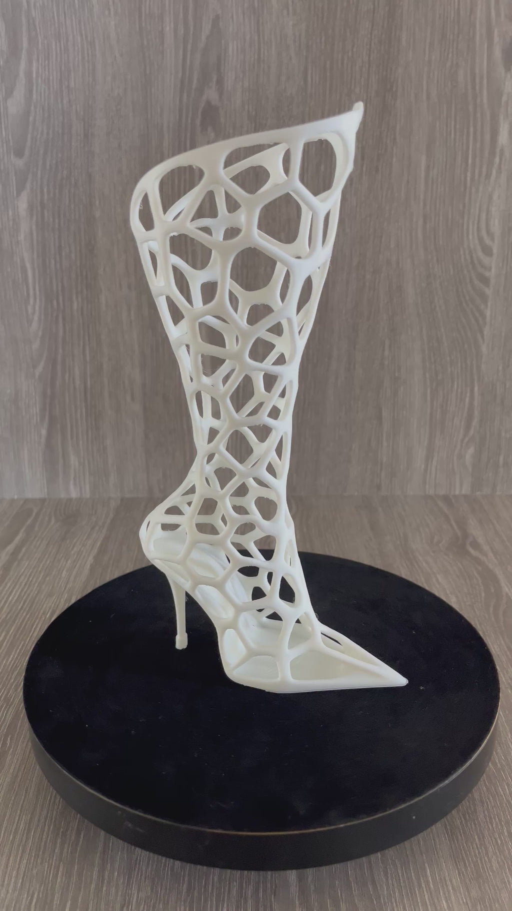 Botte Stiletto Voronoï – Vase Décoratif Ajouré – Impression 3D
